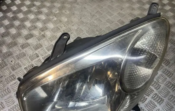 Toyota RAV 4 (XA20) Headlight/headlamp 12V6055W E1325