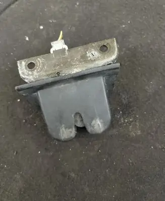 Audi A6 S6 C5 4B Tailgate/trunk/boot lock/catch/latch