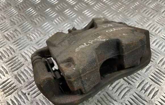 Chevrolet Orlando Front brake caliper