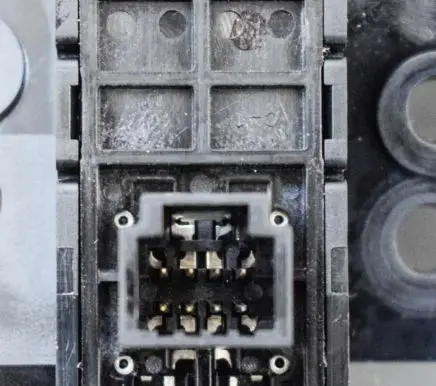 Nissan Qashqai Other switches/knobs/shifts 70509C