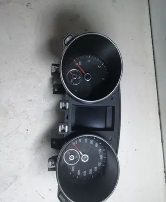 Volkswagen Golf VI Speedometer (instrument cluster) 5K0920961A