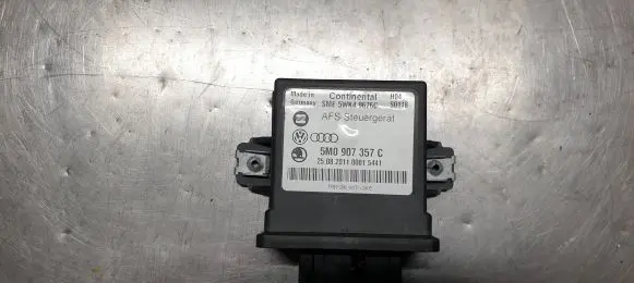 Skoda Superb B6 (3T) Light module LCM 5M0907357C 5WK49676C
