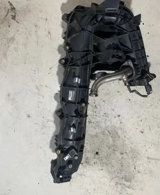 BMW 5 F10 F11 Intake manifold 7800088