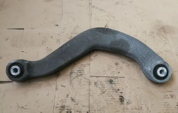 Rear upper control arm/wishbone