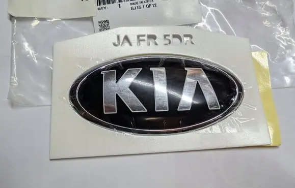 KIA Picanto Manufacturers badge/model letters 