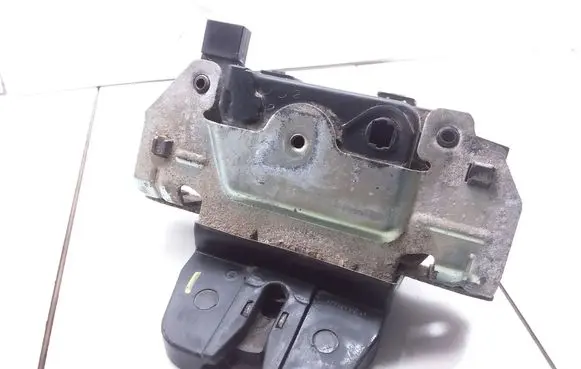 Opel Astra H Tailgate/trunk/boot lock/catch/latch 13117285 495058724