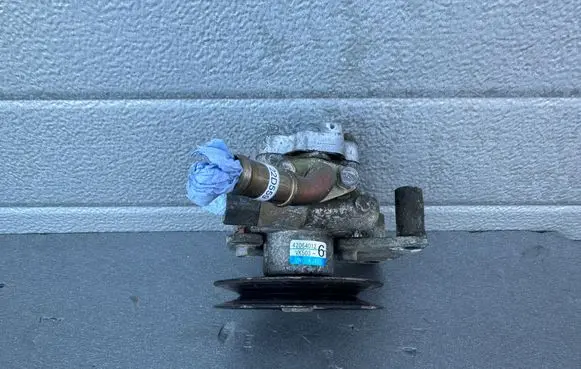 Nissan King Cab, Navara Power steering pump 49110VK513