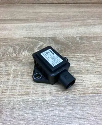 Volkswagen PASSAT B5.5 ESP acceleration yaw rate sensor 8E0907637A 0265005245