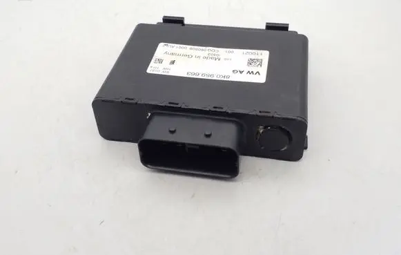Audi A5 8T 8F Voltage converter inverter 8K0959663