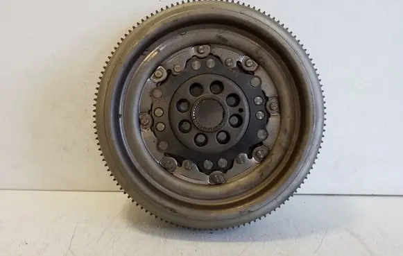 Skoda Superb B6 (3T) Flywheel 06J105266AE