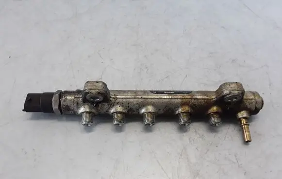 Opel Movano A Fuel main line pipe 8200148037
