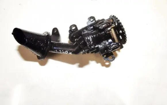 Ford Mondeo Mk III Oil pump 070905165