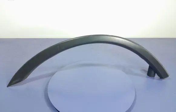 Foot area side trim