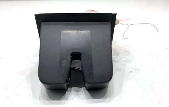 Skoda Octavia Mk4 Tailgate exterior lock 5E3827505