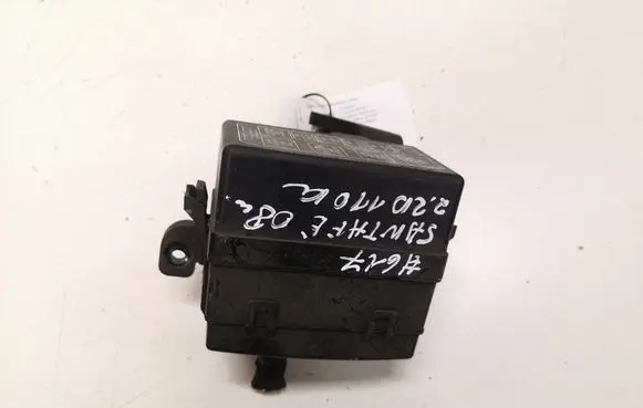 Hyundai Santa Fe Relay mounting block N914262B12400 M7329210096