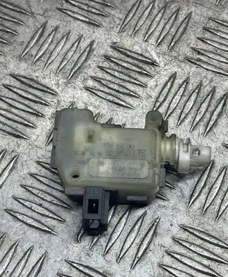 Skoda Octavia Mk2 (1Z) Fuel tank cap lock 1Z0810773 1M0859181A