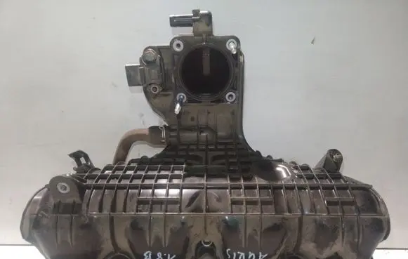Toyota Auris E180 Intake manifold 1712037052