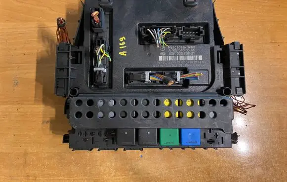 Mercedes-Benz A W169 Comfort/convenience module A1695405545 5DK00872821