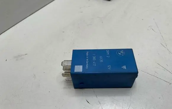 BMW 5 E39 Other relay 6135 1383417