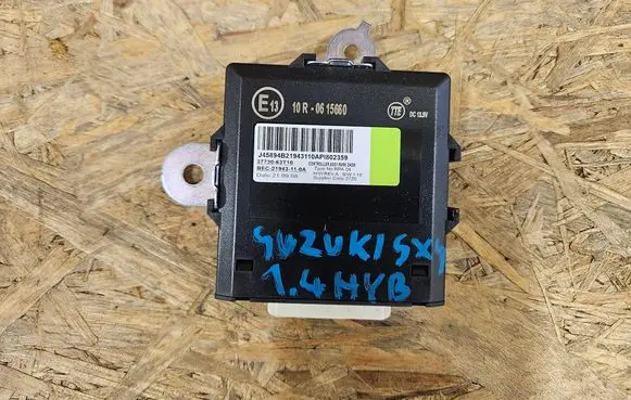Suzuki SX4 S-Cross Combustion control unit/module 3773063T10