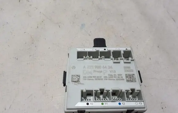 Mercedes-Benz C W206 Door control unit/module A2239006434