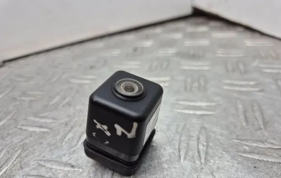 Mazda CX-7 Reversing camera E22367RC0 GPKD3205RR