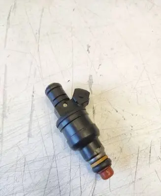 Audi A8 S8 D2 4D Fuel injector 077133551G