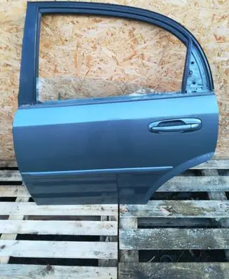 Chevrolet Lacetti Rear door