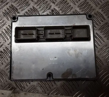 Ford Focus Engine control unit/module 5M5112A650AE AISI10CJ2Z