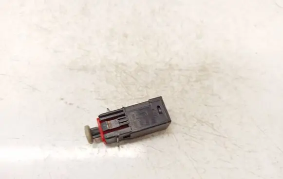 Opel Zafira B Brake pedal sensor switch 55701395