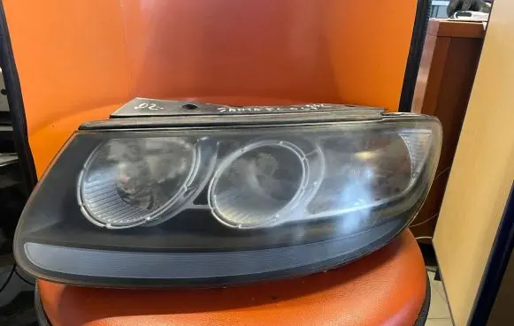 Hyundai Santa Fe Headlight/headlamp