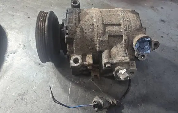 Audi A4 S4 B6 8E 8H Air conditioning (A/C) compressor (pump) 4472208403 7SEU16C 06D09566