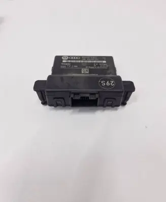 Volkswagen Touran I Gateway control module 1K0907530E 1K0907951
