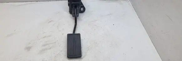 Honda CR-V Accelerator throttle pedal JM14A