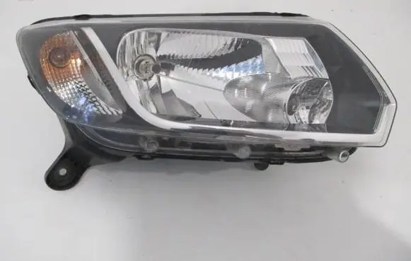Dacia Sandero Headlight/headlamp 260107737R 12005 30020349