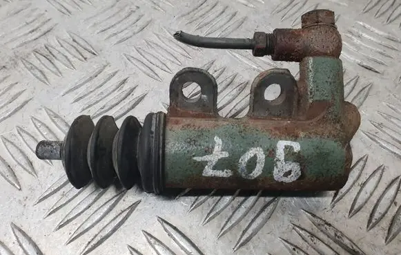 Clutch master cylinder