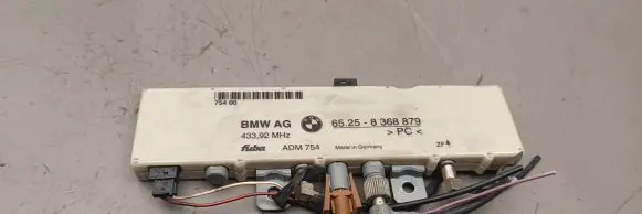 BMW 5 E39 Antenna control unit 8368879