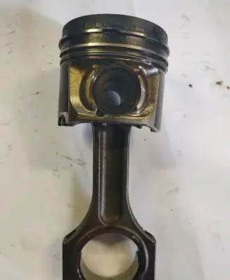BMW 5 F10 F11 Piston with connecting rod
