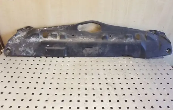 Toyota Corolla E120 E130 Radiator trim 