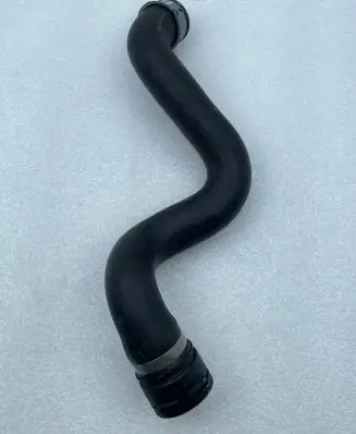 Mercedes-Benz GL X166 Engine coolant pipe/hose A1665000575