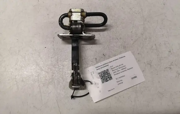 Fiat Punto (199) Front door check strap stopper