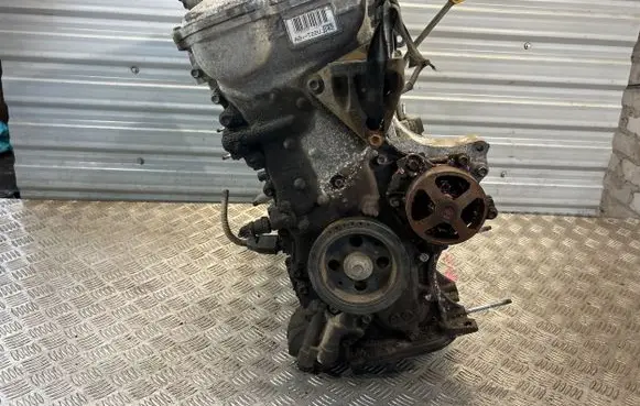 Toyota Avensis T270 Engine