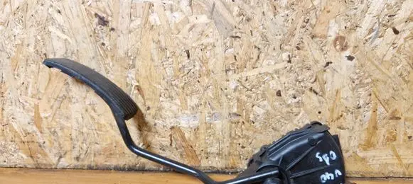 Volvo S40, V40 Accelerator throttle pedal 30865642