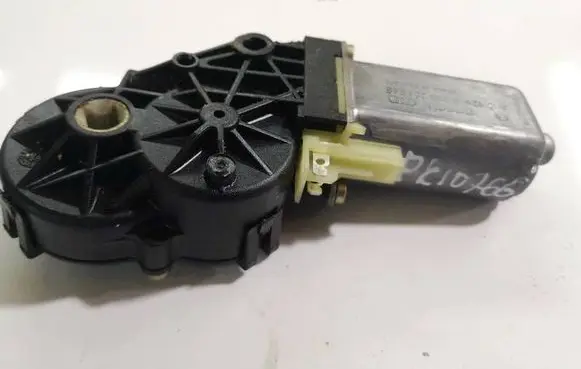 Volkswagen Touareg I Seat adjustment motor 0096912