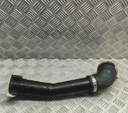 Volkswagen Transporter - Caravelle T6 Intercooler hose/pipe 04L145762B 04L145822