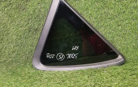 KIA Soul Rear side window 87820B2000