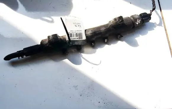 Toyota RAV 4 (XA30) Fuel main line pipe