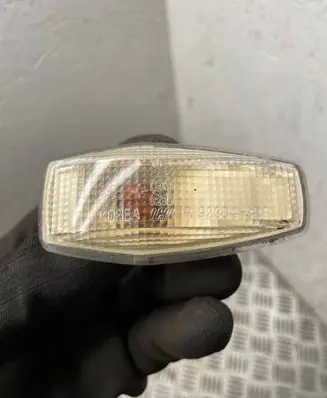 KIA Sorento Front fender indicator light 923043b1