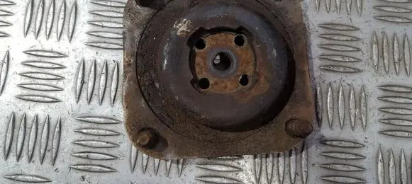 Mazda 323 F Coil spring mount 