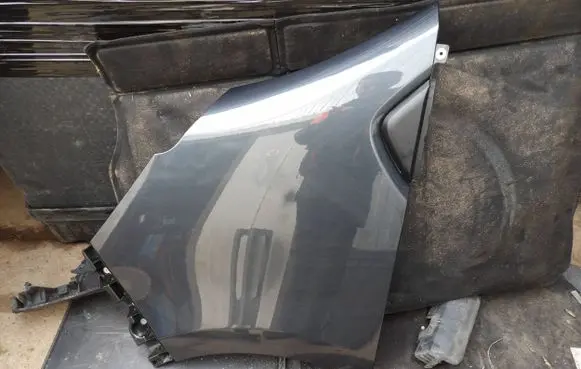 Renault Trafic III (X82) Fender